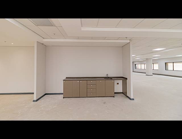 673M² OFFICE TO LET IN ROSEBANK